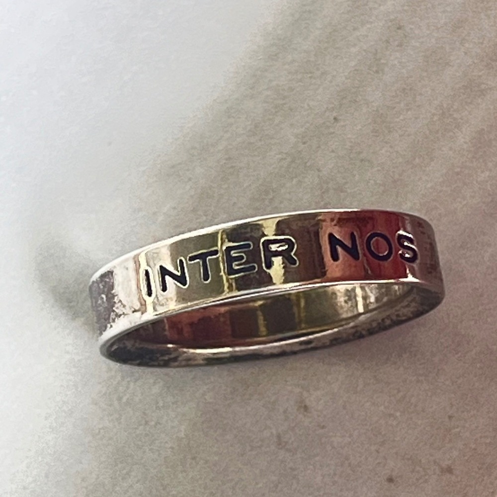 Marc Jacobs Inter Nos Silver Tone Band Ring Size 7 Designer Engraved Jewelry